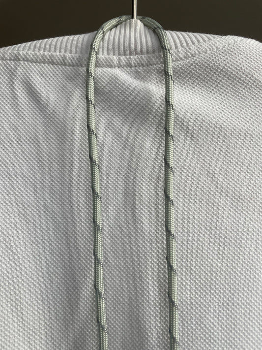 Light Grey Reflector.